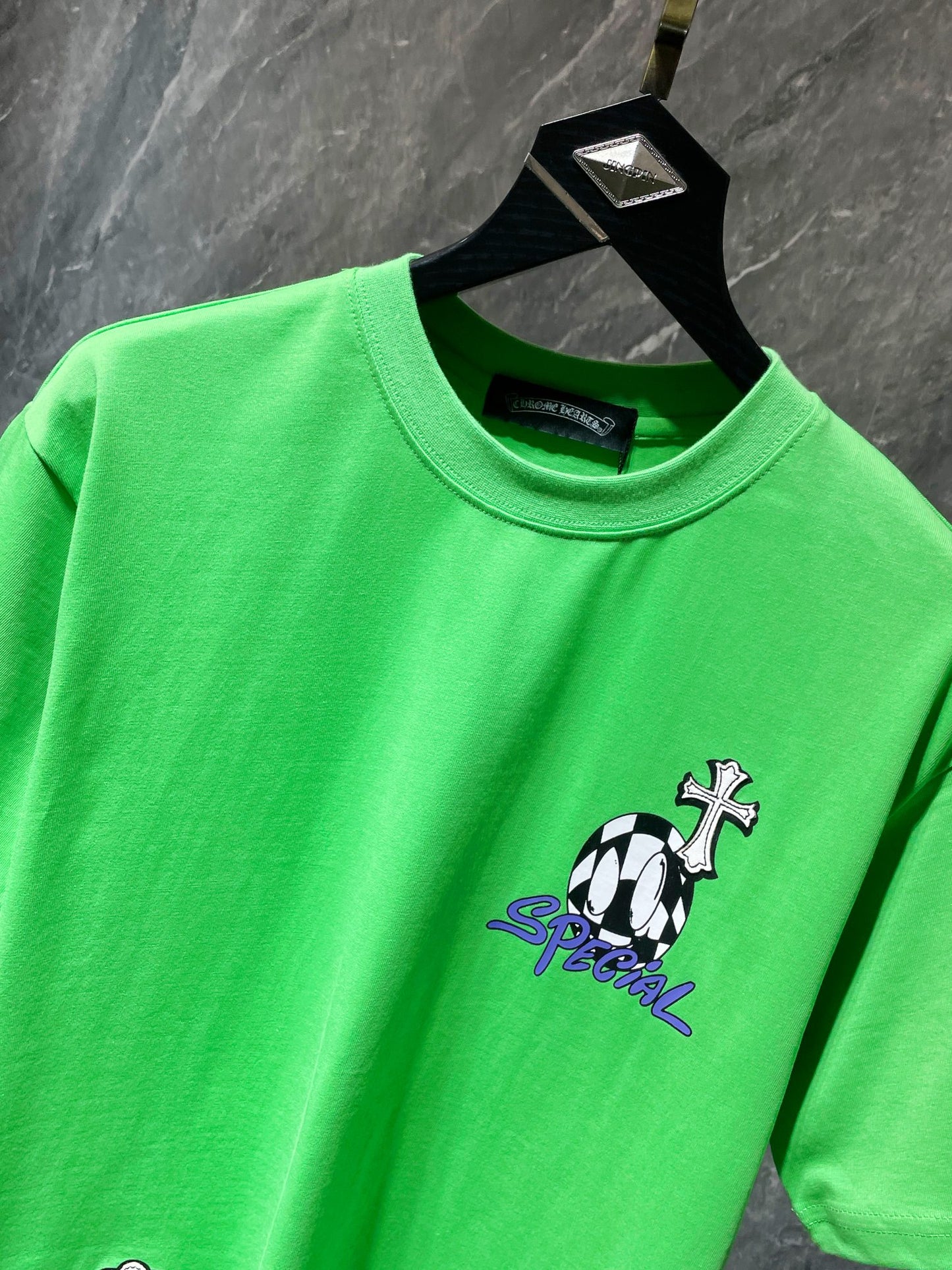 Chrome heart tee