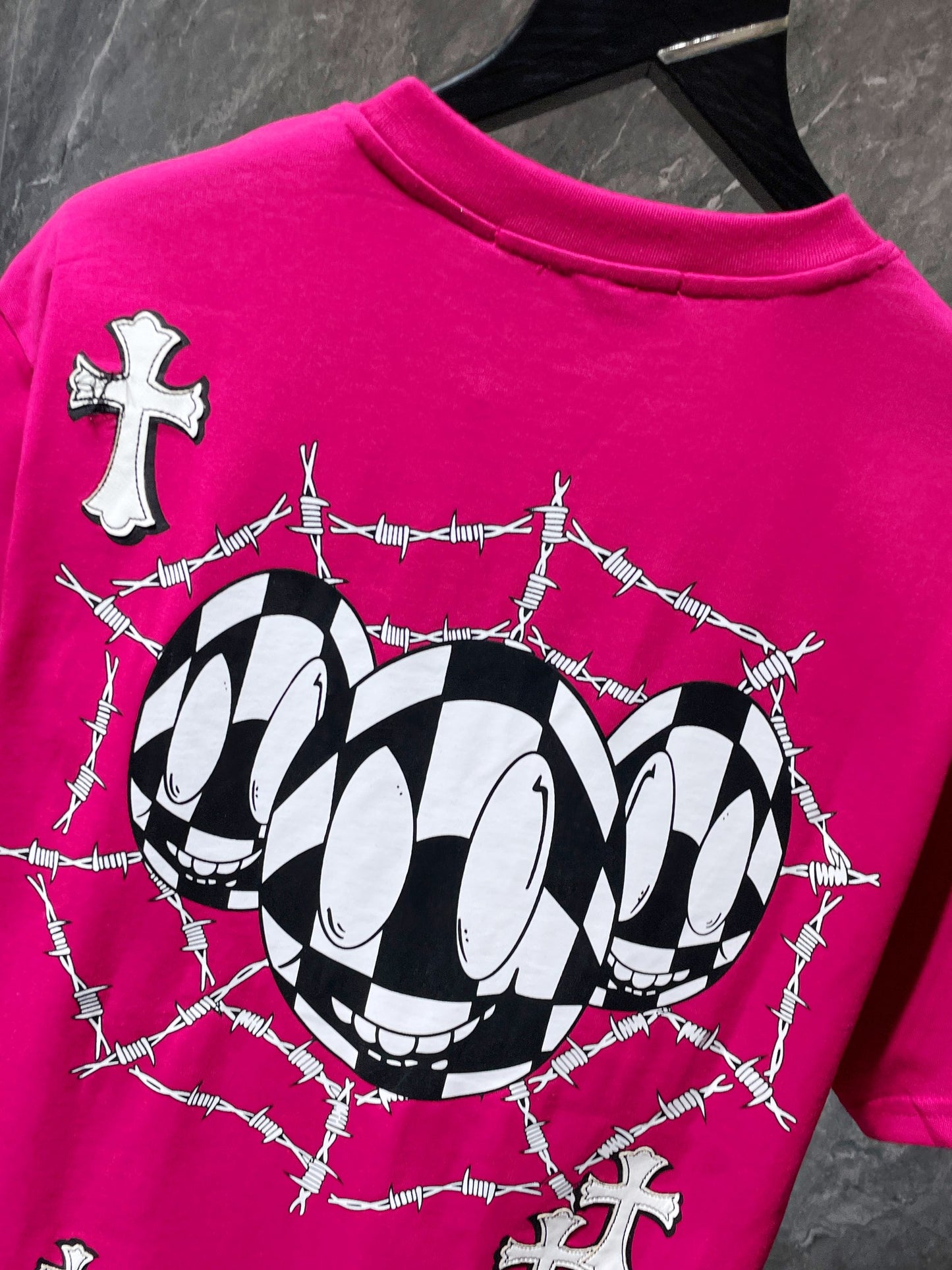 Chrome heart tee