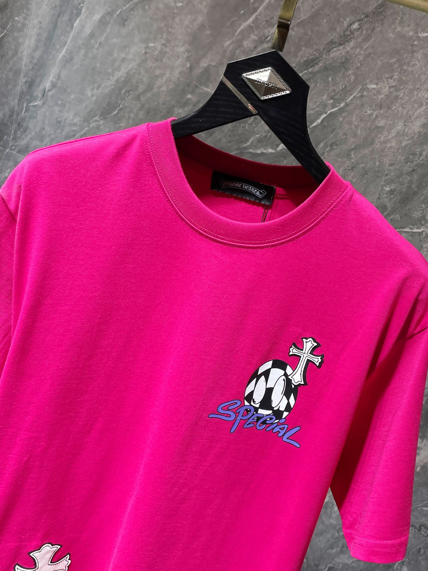 Chrome heart tee