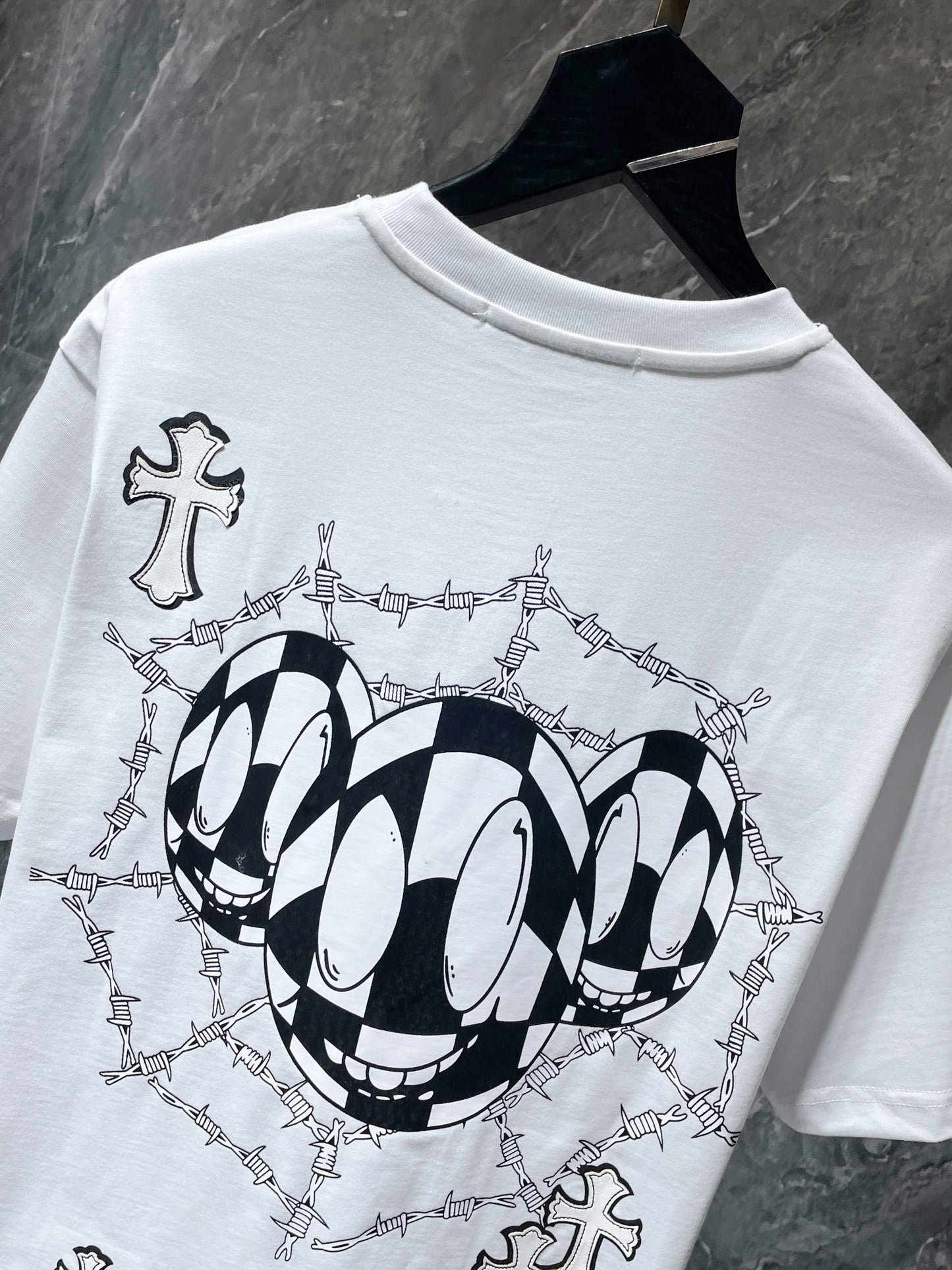 Chrome heart tee
